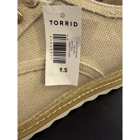 NWT Torrid Laceup Oxford Shoes Women's Beige Natural Sz 9.5W  Travel Office Work - Picture 4 of 11